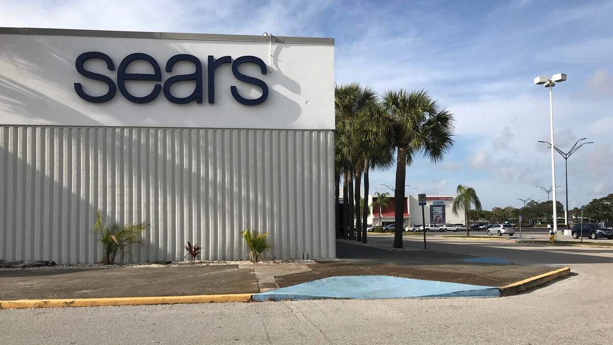 A foreclosure lawsuit against owners of Midtown DeSoto Square is slated for a show cause hearing Feb. 5 in a Bradenton courtroom. One of the mall’s anchors, Sears, is closing this month because of corporate restructuring.