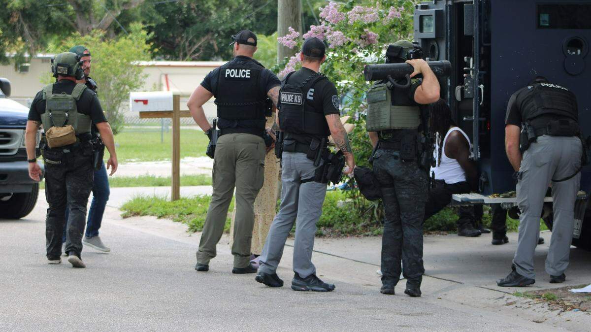 Bradenton Police discovered drugs, a loaded weapon, cash and drug paraphernelia during a warrant search on Wednesday, June 18, 2025. They arrested Johnie Jones, Jr. for alleged possession of controlled substances without a prescription and possession with intent to sell.