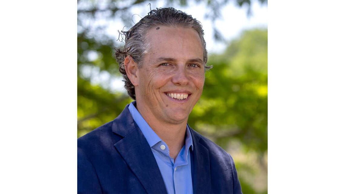 Democrat Kirschner wins FL-16 primary, setting up race against Gruters, Davis