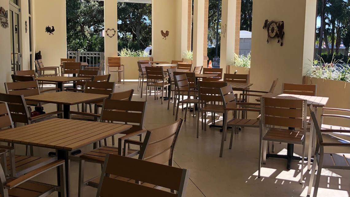 Noreen and Ross Edlund plan to open their newest Skillets’ restaurant by mid-June in School House Plaza, 9722 State Road 64 E., across from Carlos E. Haile Middle School. Skillets is a breakfast and lunch restaurant. Shown above is a view of their Sarasota restaurant.