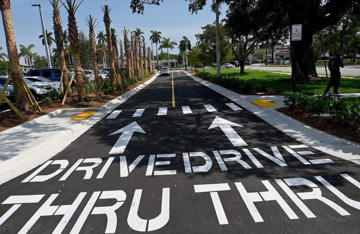 The new Chick-Fil-A opened as planned at the intersection of Manatee Avenue West and 43rd Avenue West Thursday despite not having completed a traffic deceleration lane on 43rd as promised by Chick-Fil-A.