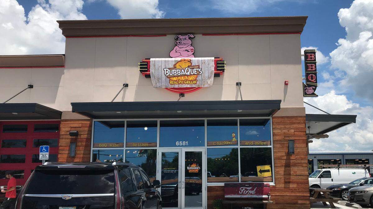 BubbaQue’s restaurant opened Monday at 6581 State Road 70 E., next to Zaxby’s.
