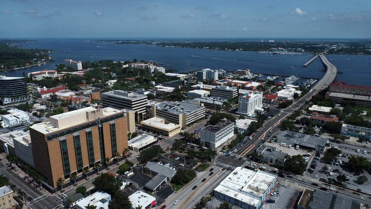 From downtown Bradenton overlooking the Manatee River towards Palmetto and the Green Bridge.