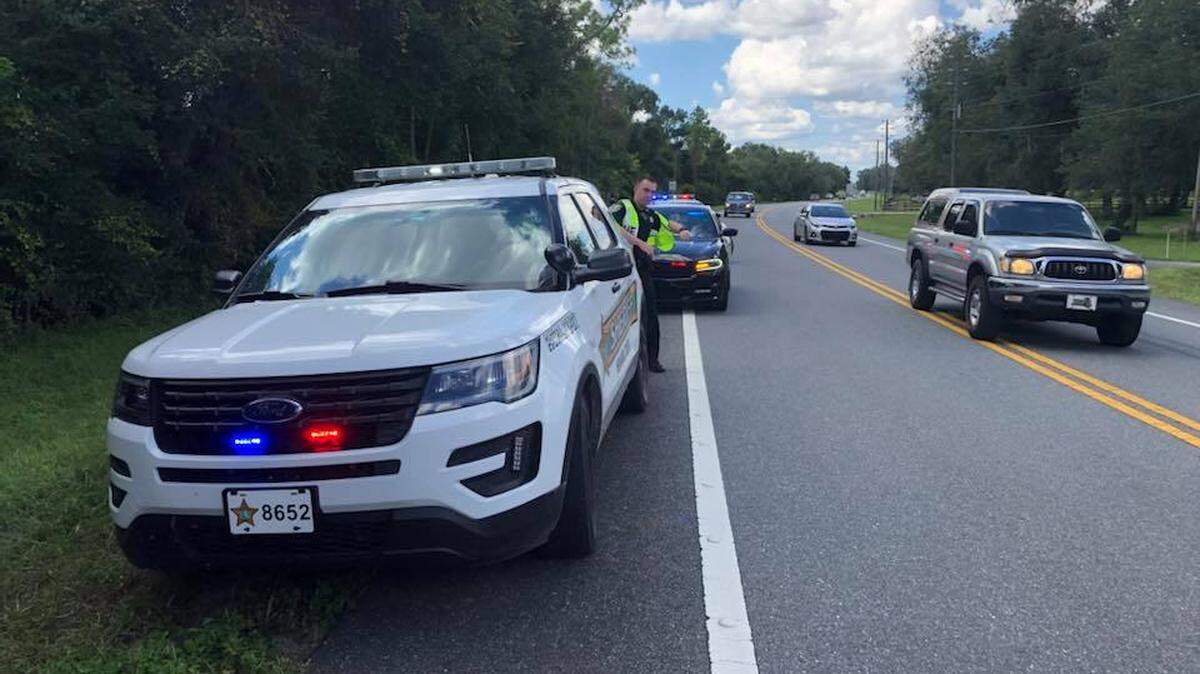 A Florida deputy was dragged on Tuesday afternoon by a driver trying to flee a traffic stop.