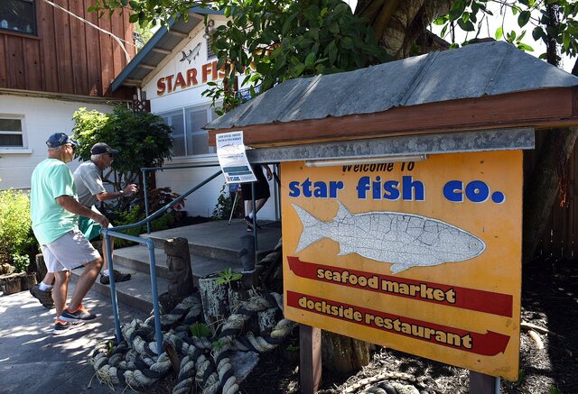 The best places to get stone crab claws in Bradenton and Sarasota ...