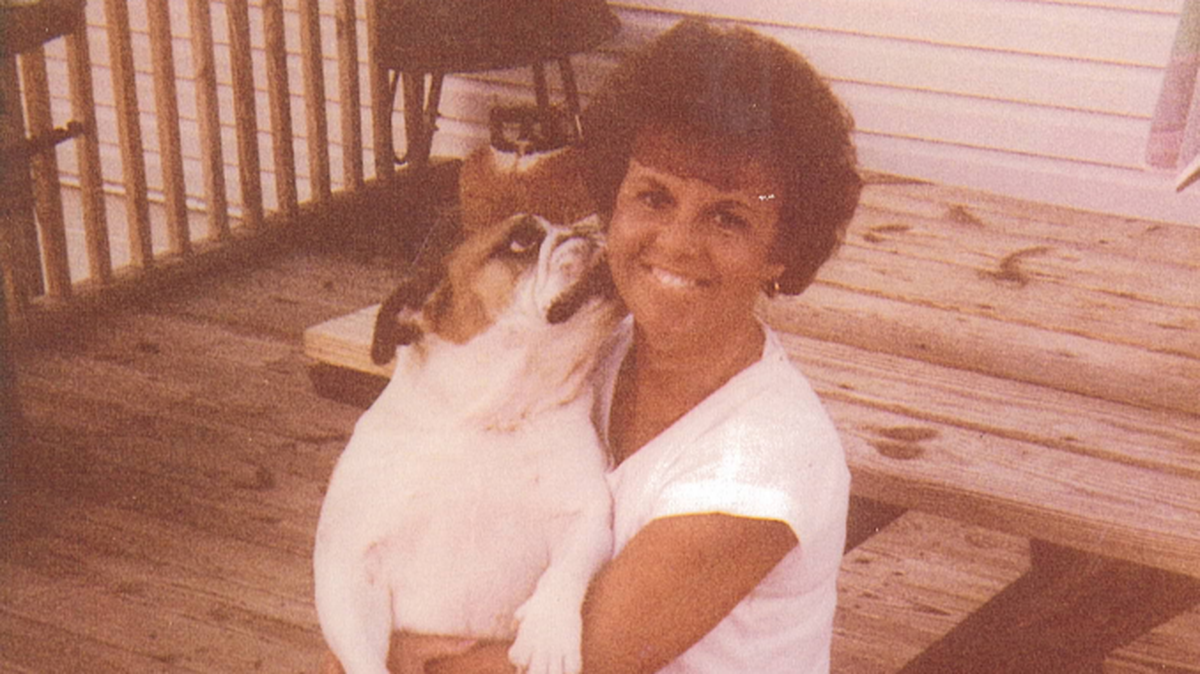 Stephen Ford, a 72-year-old Delaware man, has been arrested and charged with murder in a 1996 cold case after Manatee County Sheriff’s Office deputies say he stabbed his girlfriend Doris Korell 83 times and left her in a ditch.