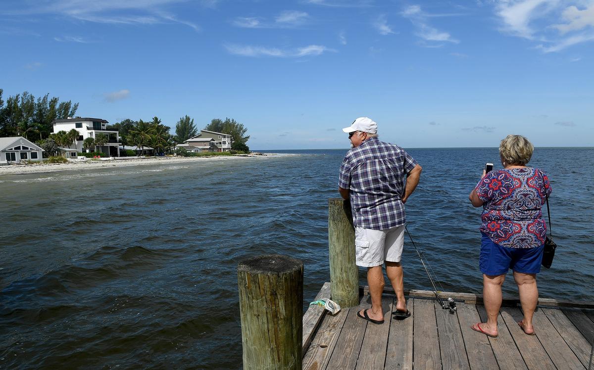 A stiff breeze Monday kept the air smelling fresh, with just a hint of red tide smell. No dead fish were in evidence, though the water was still an off color on the North end of Anna Maria Island as visitors enjoyed the day at the Rod & Reel Pier.