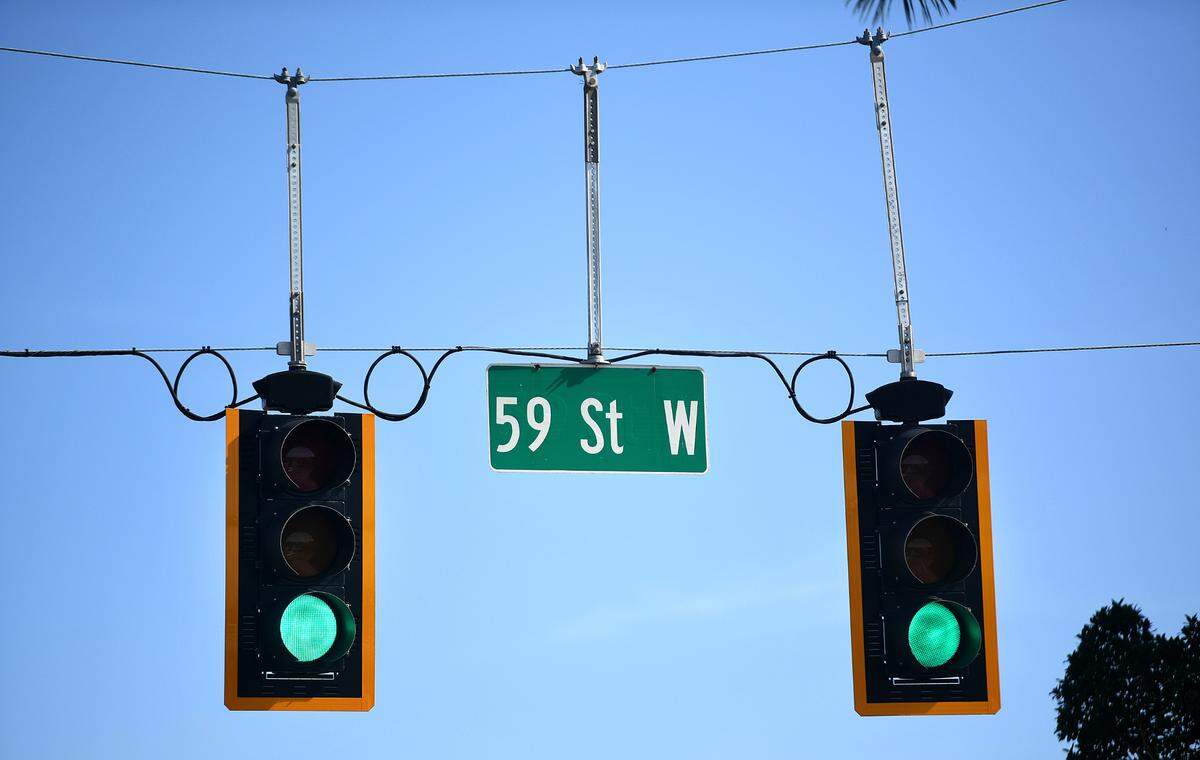 West Bradenton residents on 59th Street West demanded answers from county officials after receiving misleading letters about an upcoming roadway expansion projec