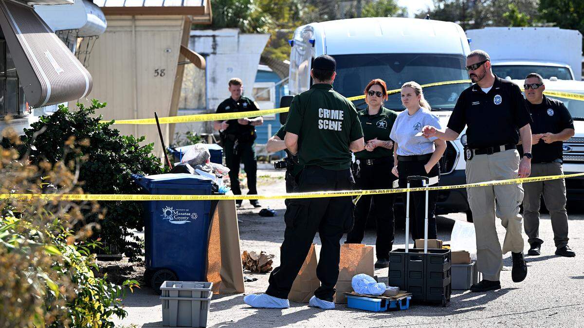 Manatee County Sheriff’s Office is investigating a murder that happened at the Mel Mar Village Mobile Hope Park on Thursday morning.