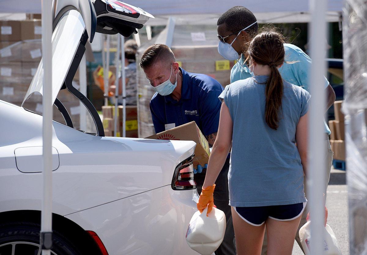 A local mega food pantry is providing meals for thousands of Manatee County families throughout the month of June. Every Tuesday, United Way Suncoast and Feeding Tampa Bay are donating food at SCF Bradenton.