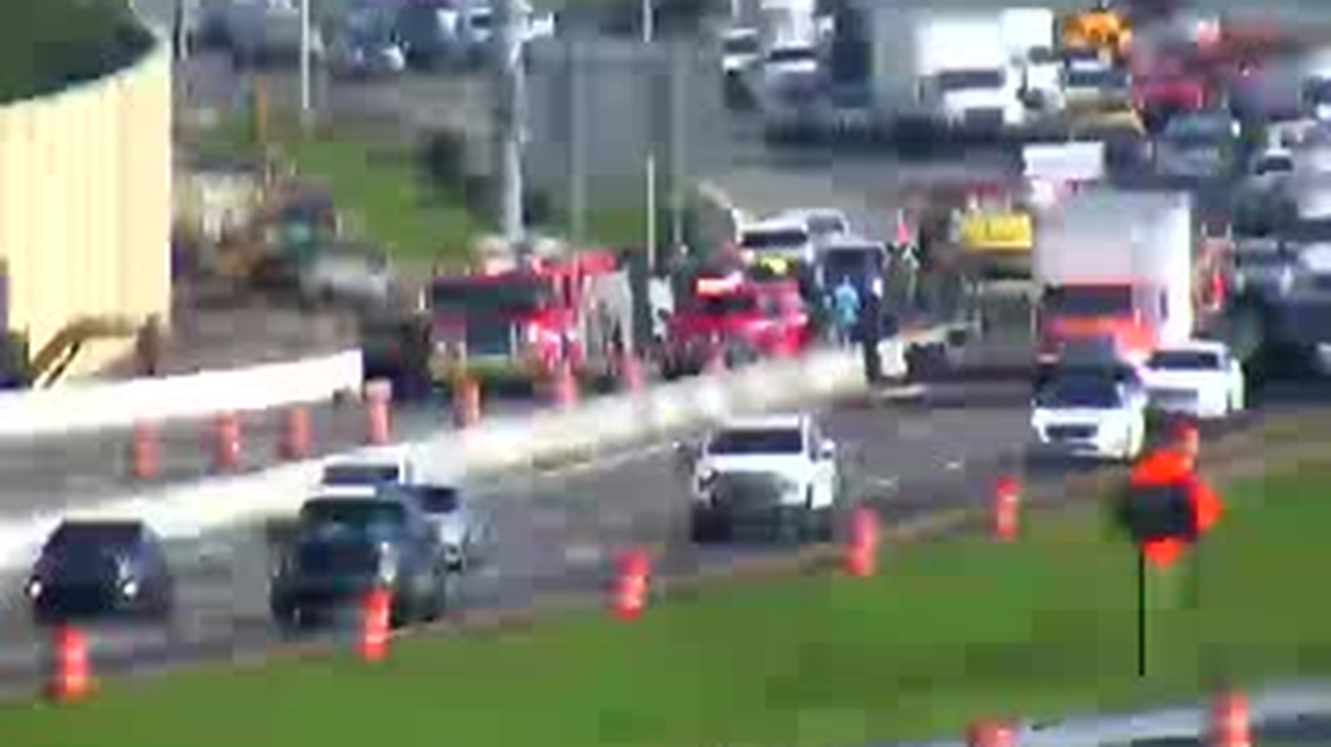 A fatal crash on Interstate 75 is causing major southbound delays in Bradenton on Friday, June 9, 2023, according to the Florida Department of Transportation.