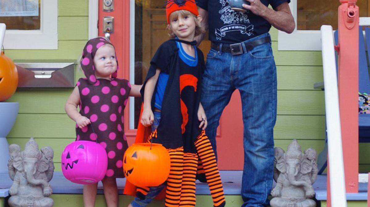 Join the Village of the Arts community for a low-fi trick-or-treat geared towards children 6-8 p.m. Oct. 31. Residents and business owners will be on hand passing out treats. The event is free and open to the public. Information: 941-747-8056. 
 PHOTO PROVIDED