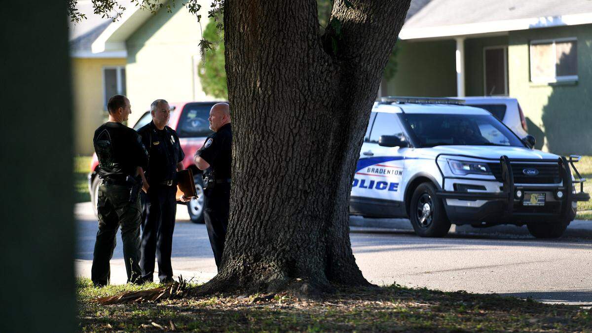 The Bradenton Police Dept. was called to a home in the 1100 block of 20th Street E. just after 6 a.m. according to the P.I.O. Meredith Frameli. After a man showed a weapon to the responding officers, the S.W.A.T. team was called in. Just after 8 a.m. the man came out of the home and a child in the home was released safely.