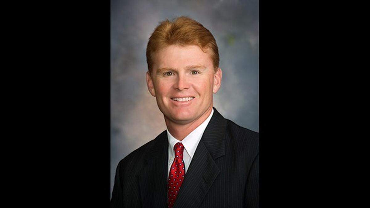 The Manatee Board of County Commissioners directed the County Attorney’s Office to begin negotiating a contract with Charles D. Hines, a former Sarasota County Commissioner, to serve in an interim role following County Administrator Cheri Coryea’s departure.