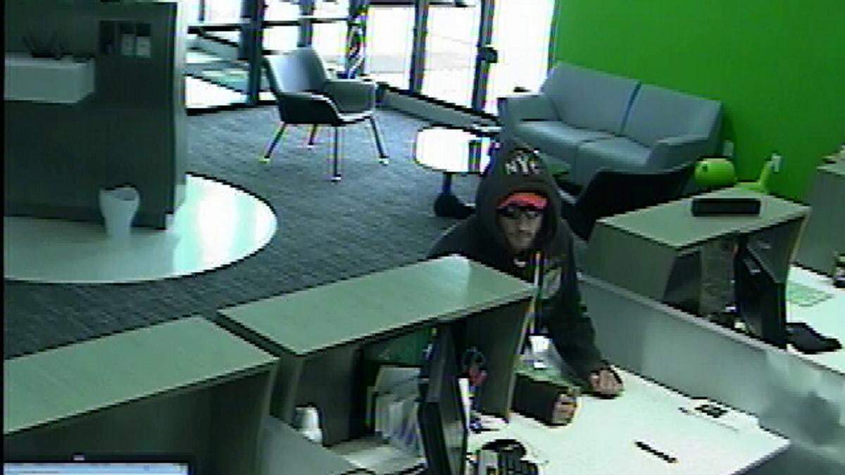 A photo of a suspect who robbed a bank Tuesday afternoon, according to the Manatee County Sheriff's Office. 
 PHOTO PROVIDED