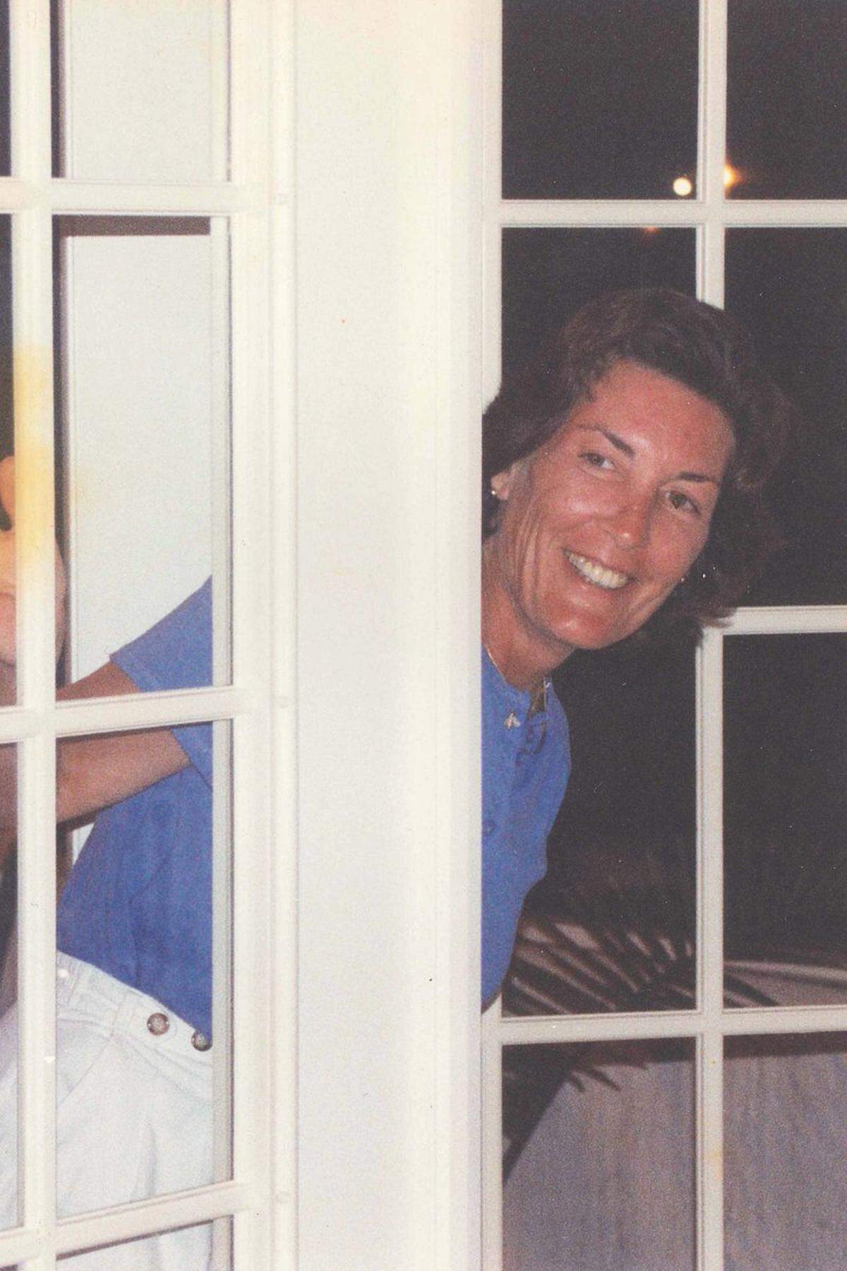 Deborah Dalzell was killed in March 1999. The Sarasota County Sheriff’s Office arrested Luke Fleming, 39, in connection with her death.