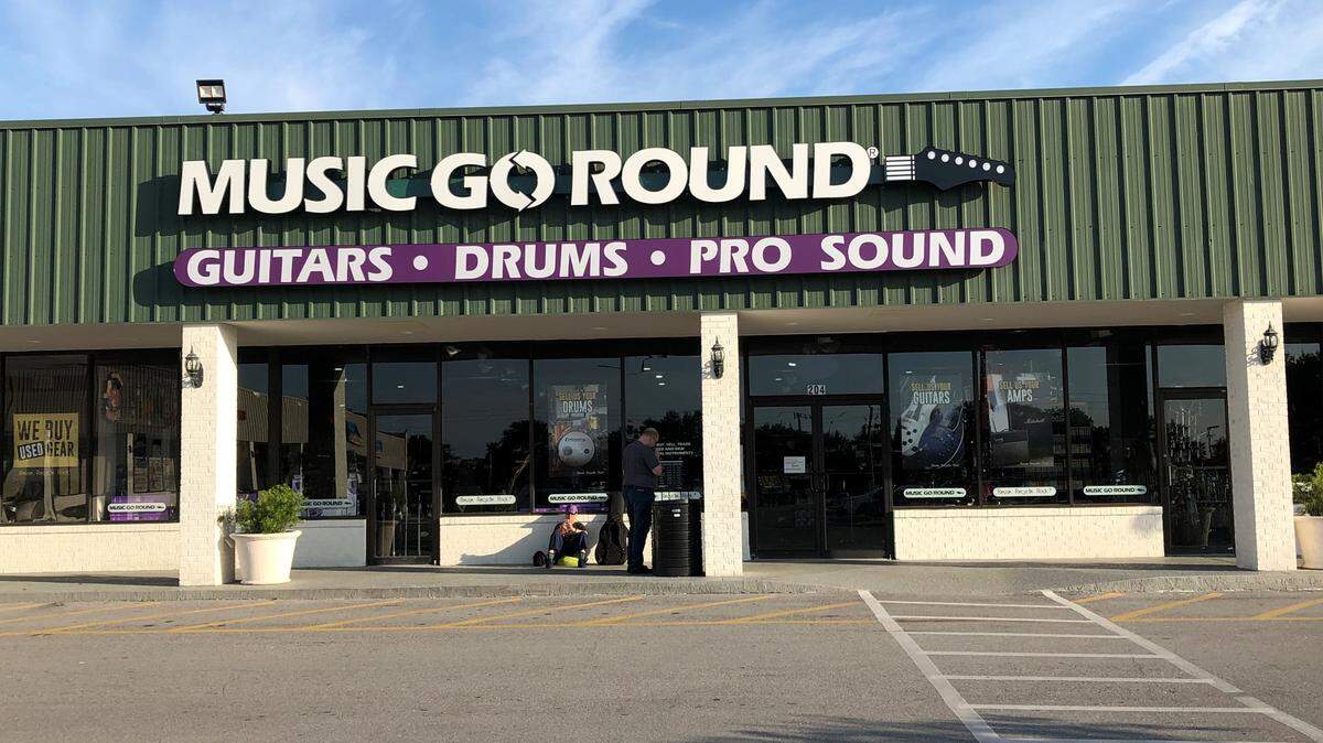 Music Go Round, a new business specializing in the sale, purchase and trade of used musical instruments and sound equipment, opened Thursday at 5108 15th St. E., Bradenton. The owners are David and Melinda Setchel.