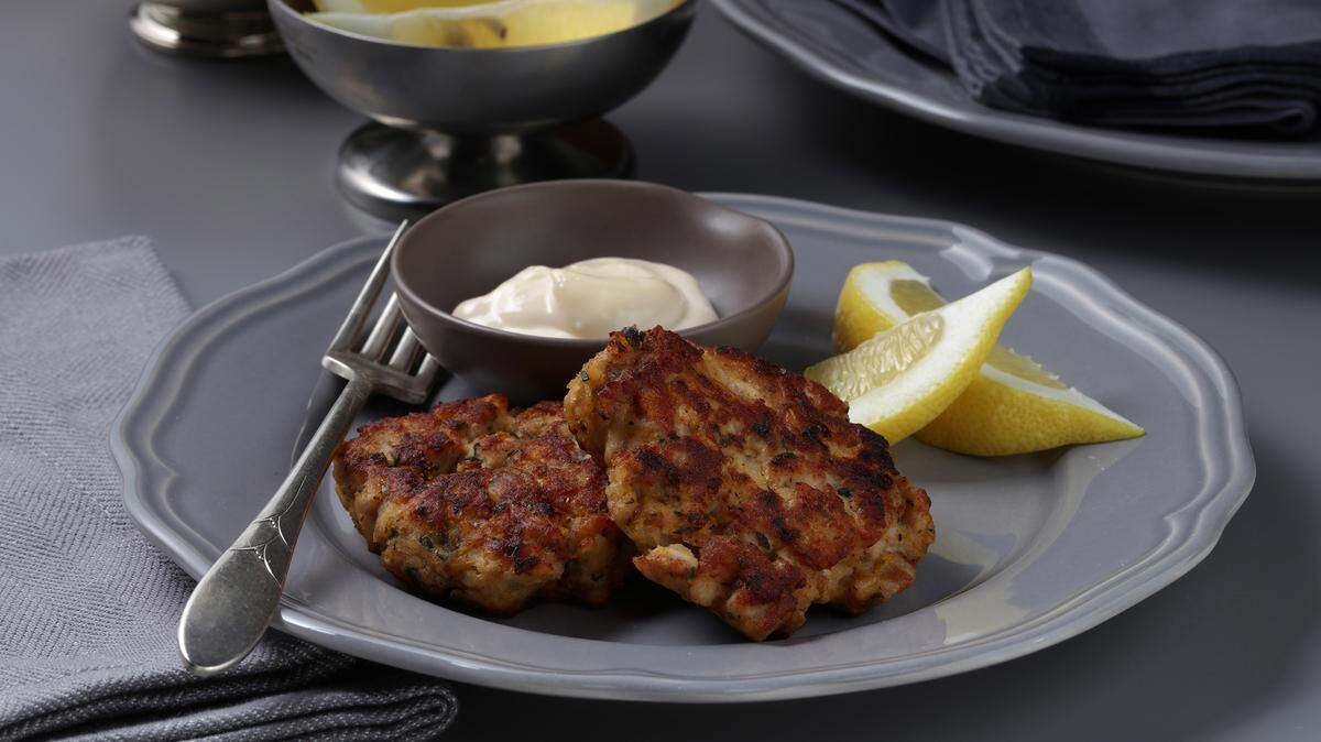Serrano and cayenne lend heat while parsley, thyme and lemon add fresh flavor notes to fried tuna and potato cakes. TNS