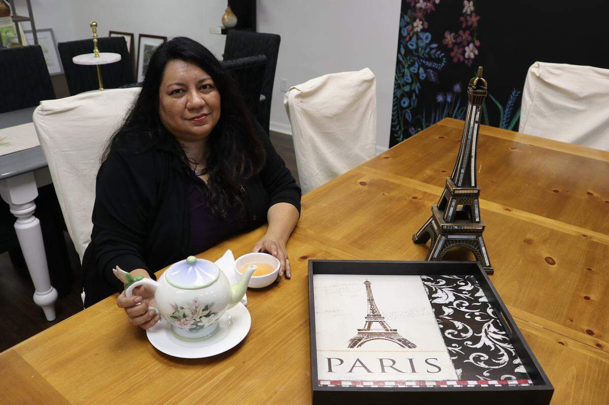 Fiorella Vega has opened Fiorella Tea & Flower House at 7628 Lockwood Ridge Road. The new business offers loose-leaf teas, tea accessories and gift baskets. Services include variety of workshops, tea club program, Afternoon Teas offered to celebrate birthdays, baby and bridal showers, and other special events by reservations.