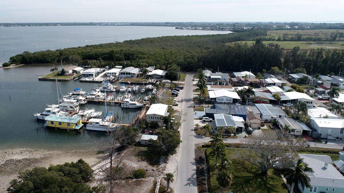 Sunny Shores Mobile Home Park extends to Palma Sola Bay in this drone shot from Jan. 2, 2024.