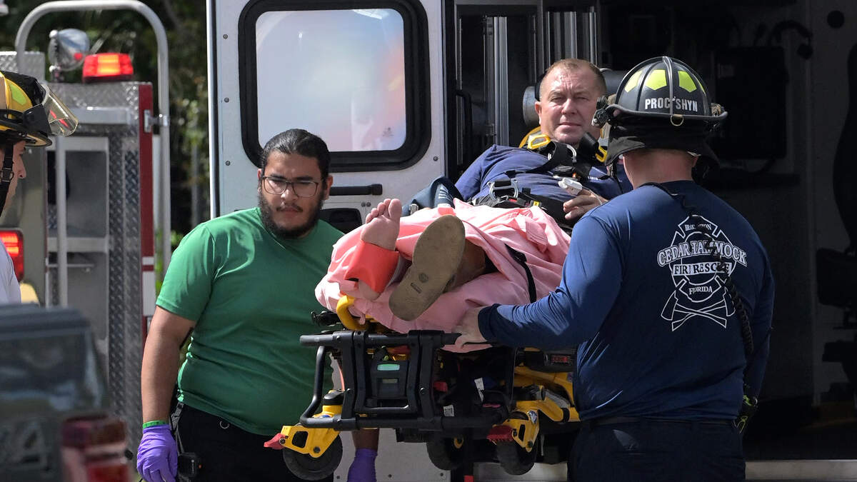 A worker performing maintenance on the City of Bradenton water tower near G.T. Bray Park suffered a lower leg injury and had to be rescued by members of the Bradenton Fire Department and other technical rescue groups from the area. They had to perform a high-angle rescue, according to Fire Chief Tim Geer, at around 9:30 a.m. on May 27, 2026.