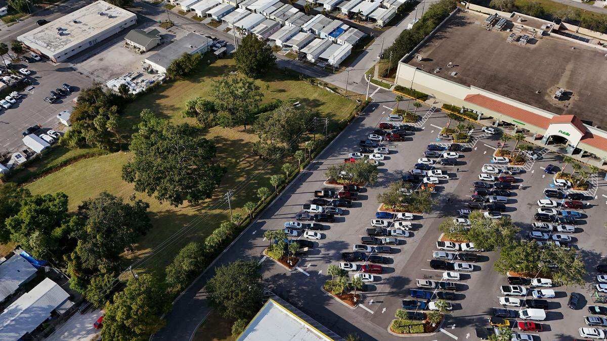 The Palmetto City Commission approved plans for Manatee County Habitat for Humanity’s 20-unit affordable housing project along 11th Street West, to the left of the Publix, shown on Nov. 25, 2025.
