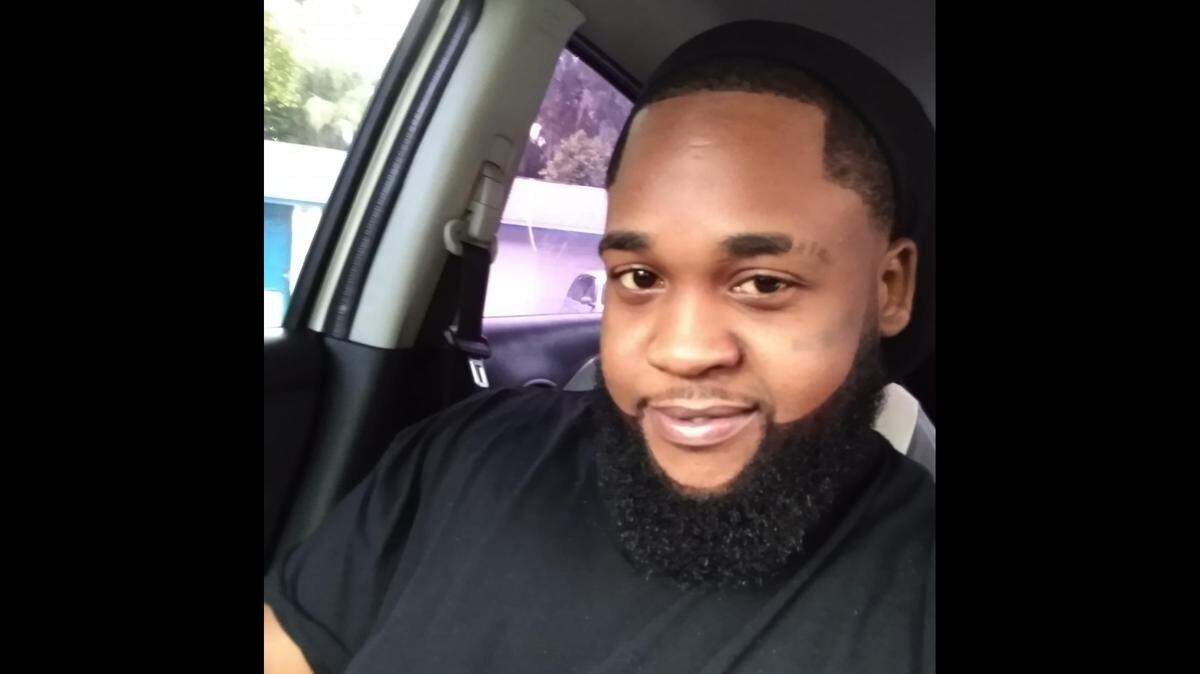 Palmetto police are looking for Zayron Isom Sr., who witnesses identified as the suspect in the shooting outside Rodney’s Jamaican Grill early Christmas Eve.