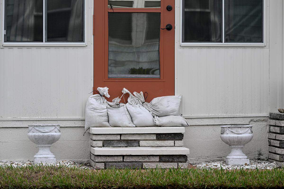 in Sunny Shores as Hurricane Milton approaches Manatee County on Oct. 8, 2024.