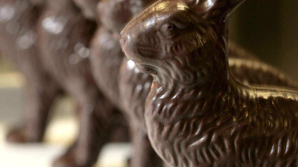 Spending survey indicates consumers nationally will spend $5.5 billion on food, $3 billion on clothing, $2.7 billion on gifts, $1.2 billion on flowers and $2.4 billion on candy, including chocolate Easter bunnies.JOHN WALKER/Fresno Bee/MCT FILE