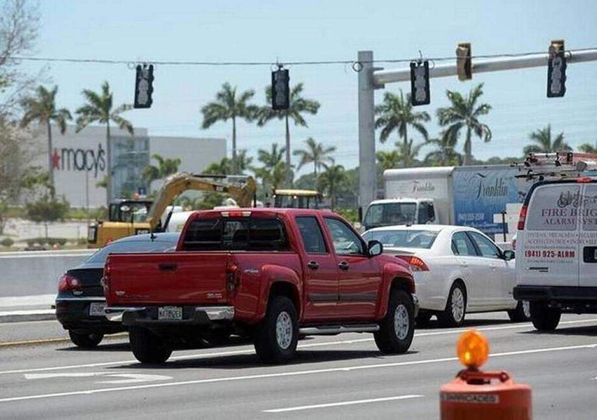 A roundabout and an additional turn lane are coming to Cooper Creek Boulevard to facilitate traffic flow and improve safety along The Shoppes at UTC.