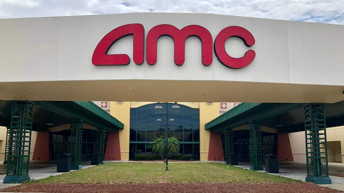 Manatee County Sheriff’s deputies arrested a 16-year-old in connection with a shooting at the AMC Bradenton 20 Cinema.