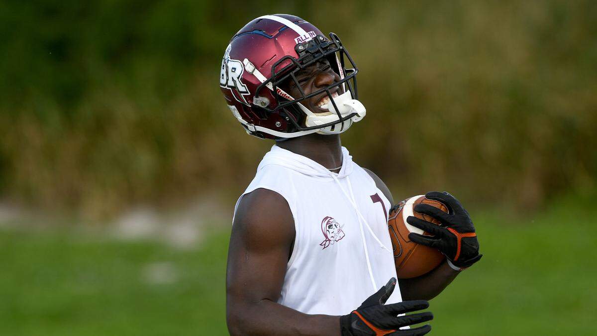 Trayvon Pinder, junior running back at Braden River High, smiles during a play in practice Tuesday, Sept. 13, 2022.