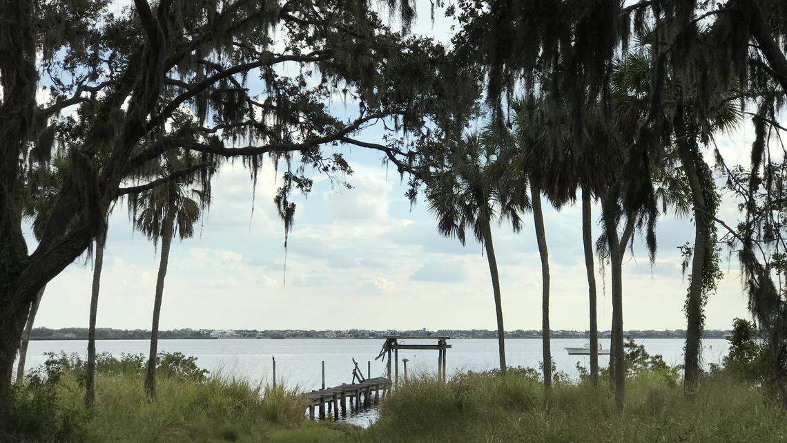 Specialty Restaurant Corporation of Anaheim, Calif., is planning a 9,000-square-foot Whiskey Joe’s Bar & Grill on a 1.8 acres at 5313 and 5315 19th St. E., Ellenton.