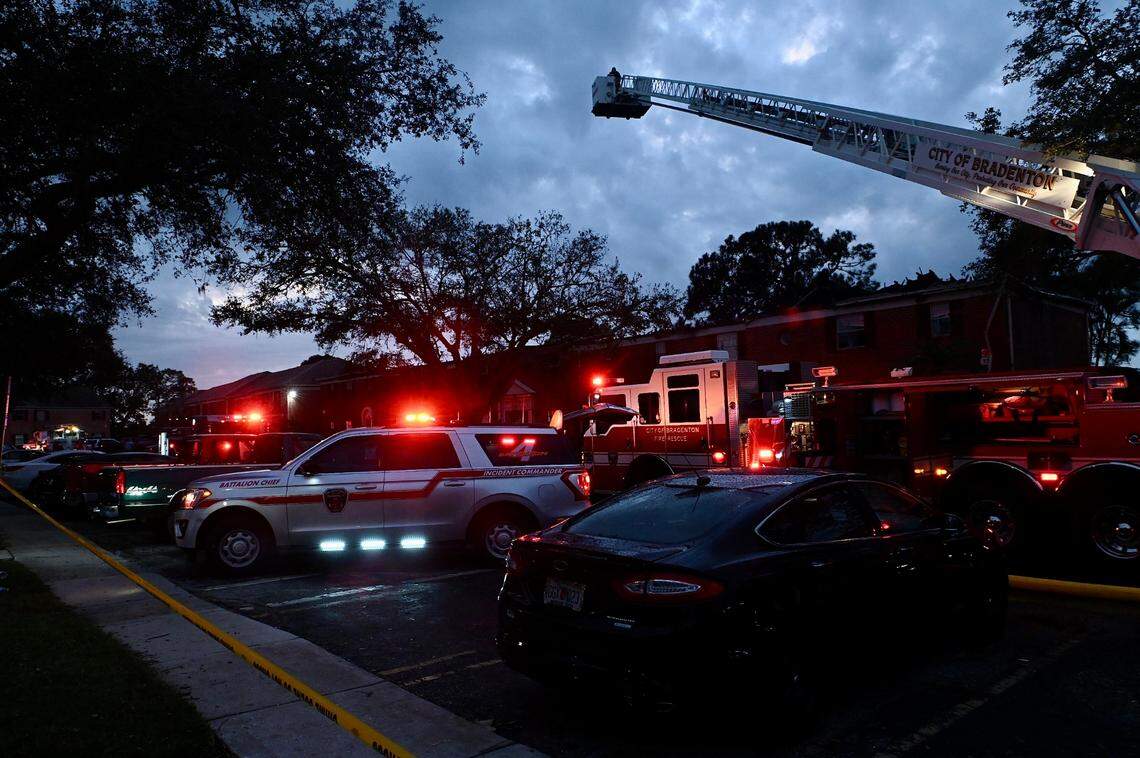 Firefighters work to put out a fire that burned up 16 units at Carlton Arms of Bradenton apartment complex on Wednesday, Jan. 4, 2023.
