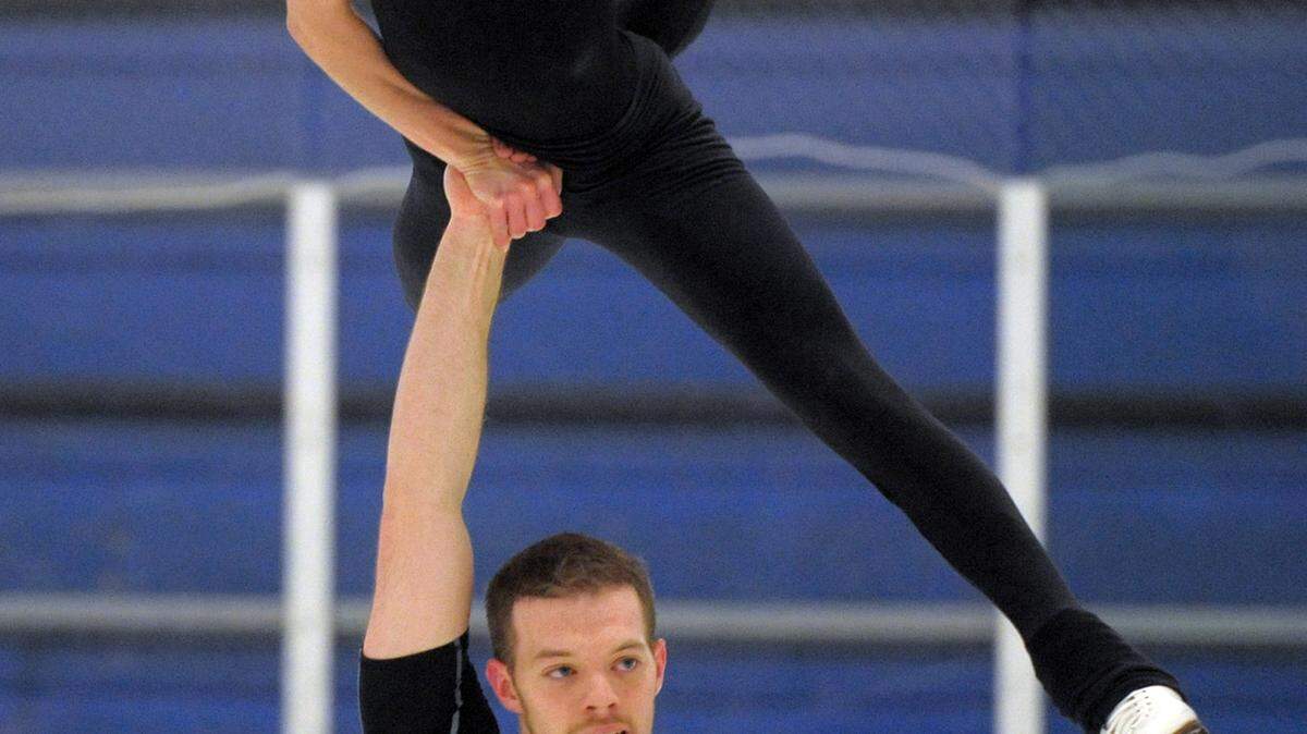 Pairs figure skating national champions, Tarah Kayne and Danny O'Shea, practice their routine Friday at the Ellenton Ice and Sports Complex. 
 GRANT JEFFERIES/Bradenton Herald