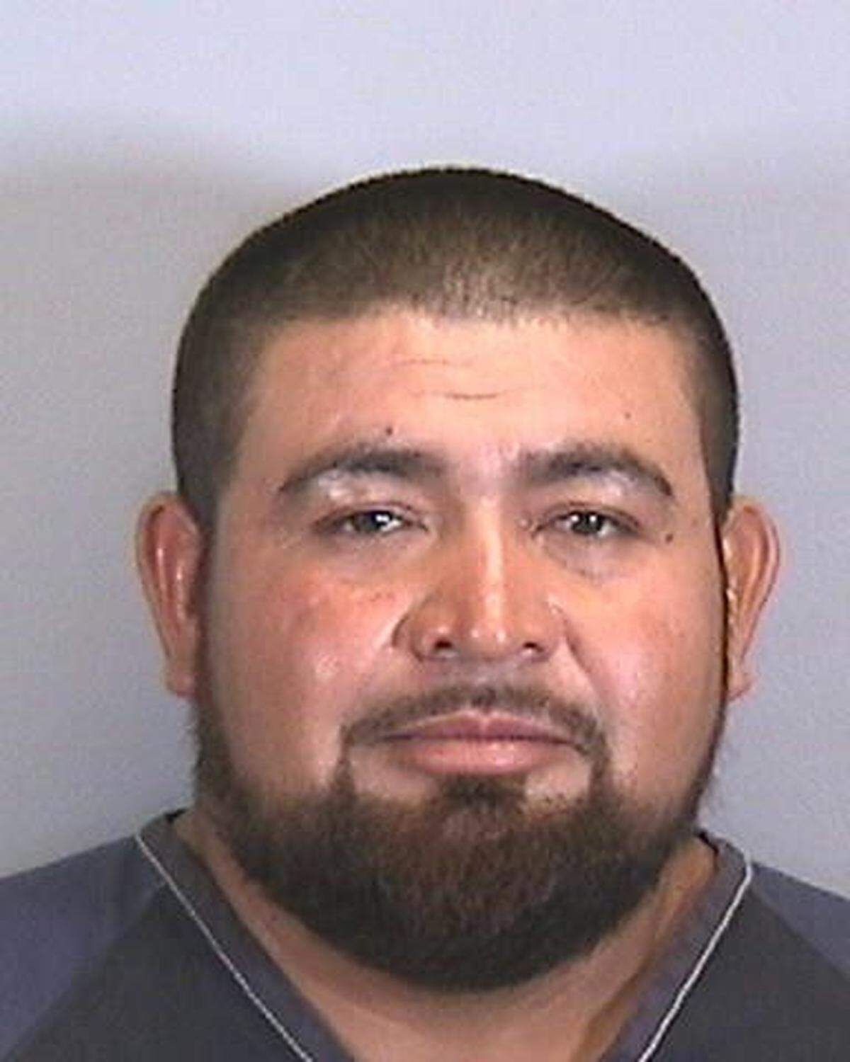 Bradenton police have obtained an arrest warrant for Miguel Angel Alvarado, after another man was shot to death in Bradenton late Friday.