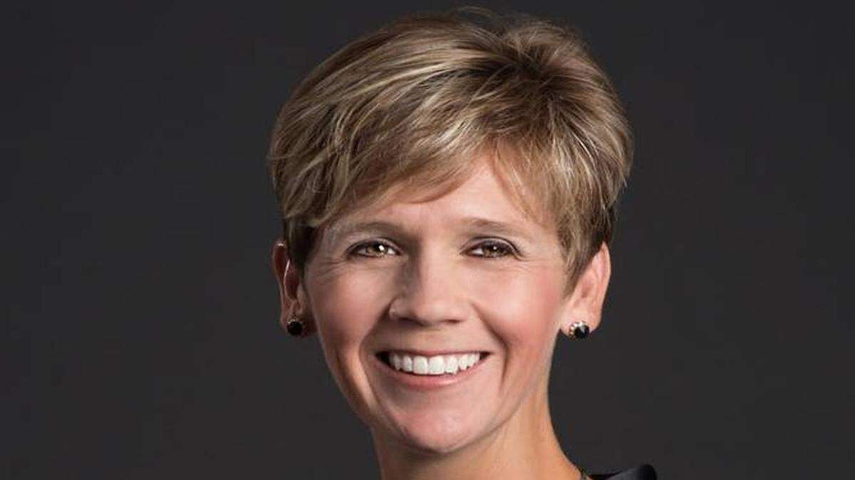 Robyn Bell