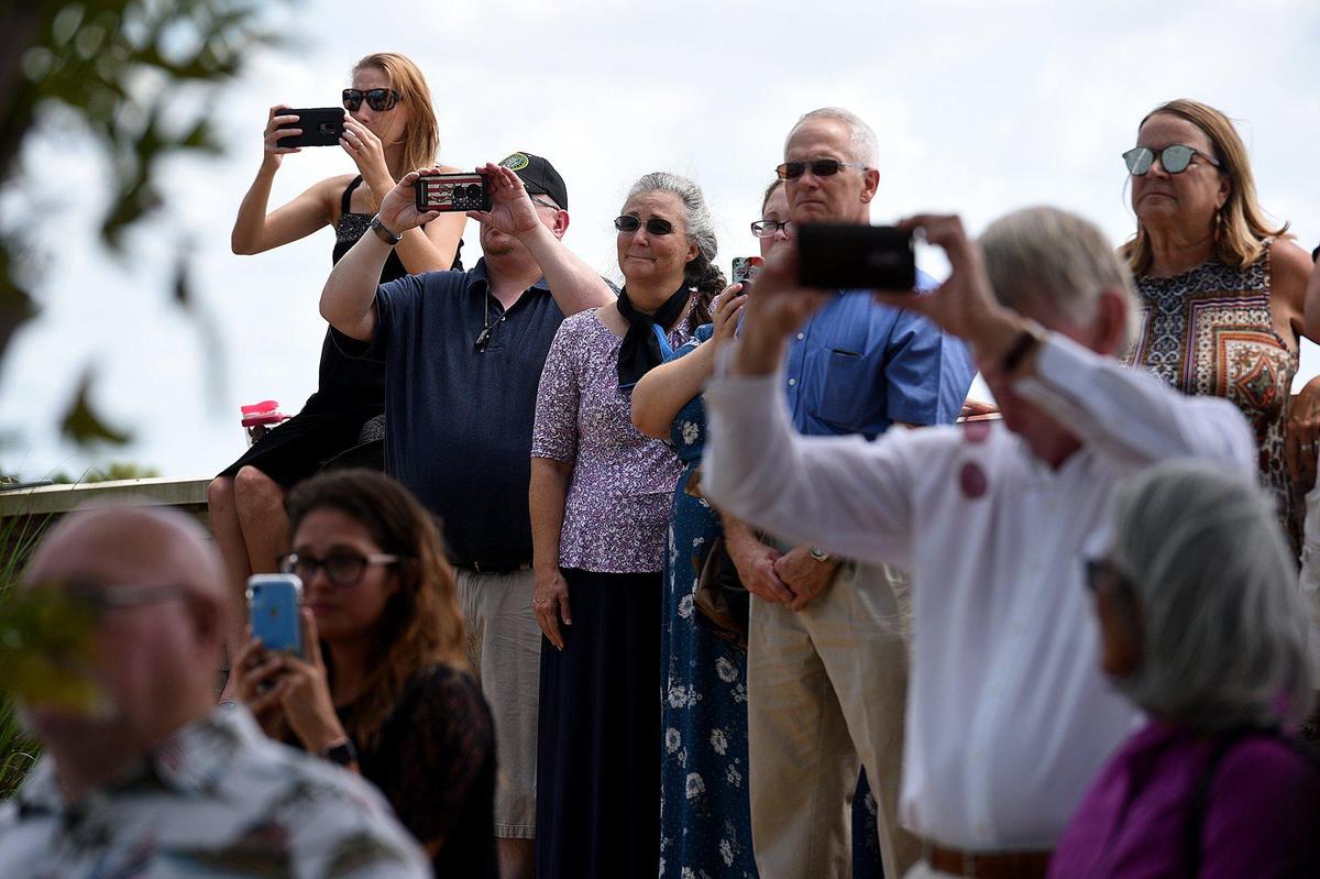 Thousands arrived to pay respects to a veteran they never met; Edward Pearson, at the Sarasota National Cemetery on Tuesday.