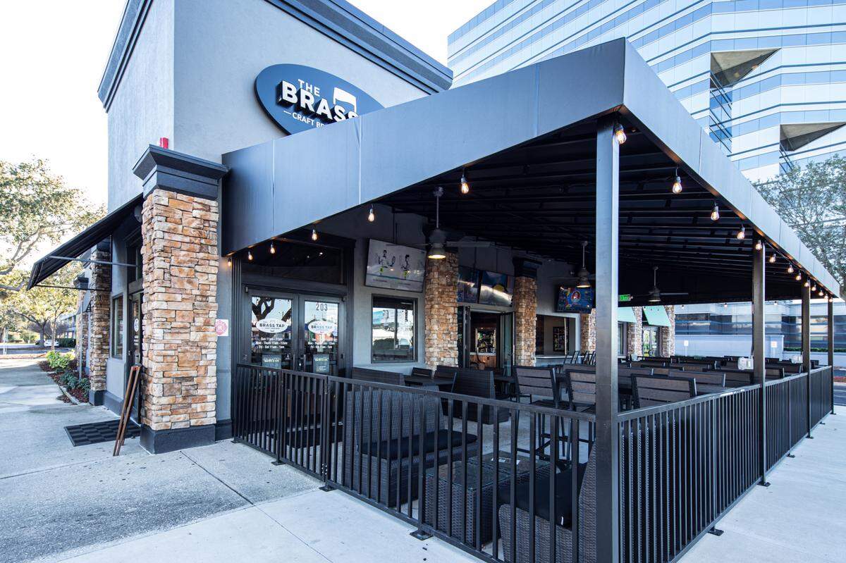 The Brass Tap announced this week that Tim Dean and Kimberly Button have signed a five-year agreement to open franchises in&nbsp;Lakewood Ranch, Parrish, Ruskin, Sarasota and Wimauma.