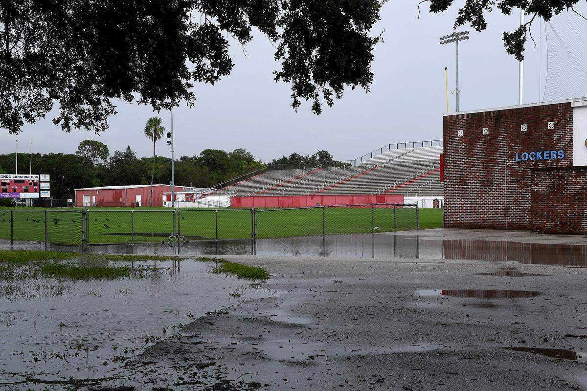 Teams have incentive to play rather than cancel a delayed game because of the points system used to determine the playoff participants and because of revenue generated from games.