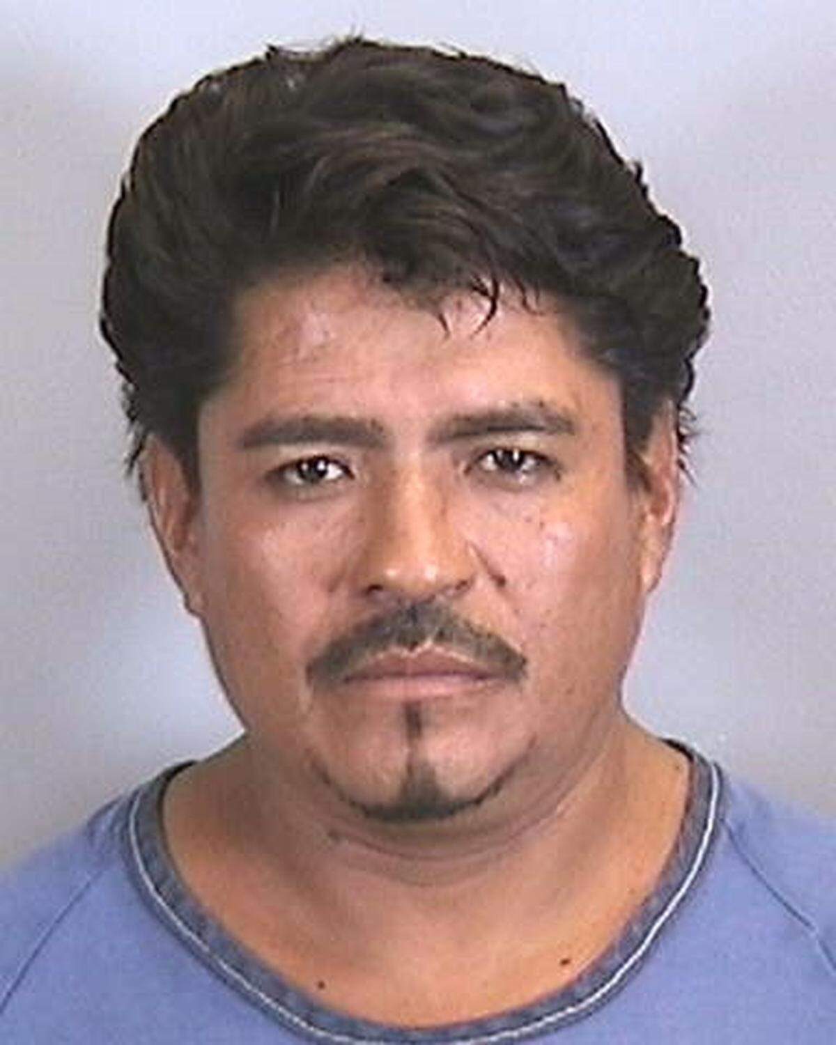 Armando Ramirez-Lopez, driving while license suspended, contempt of court, no bond.