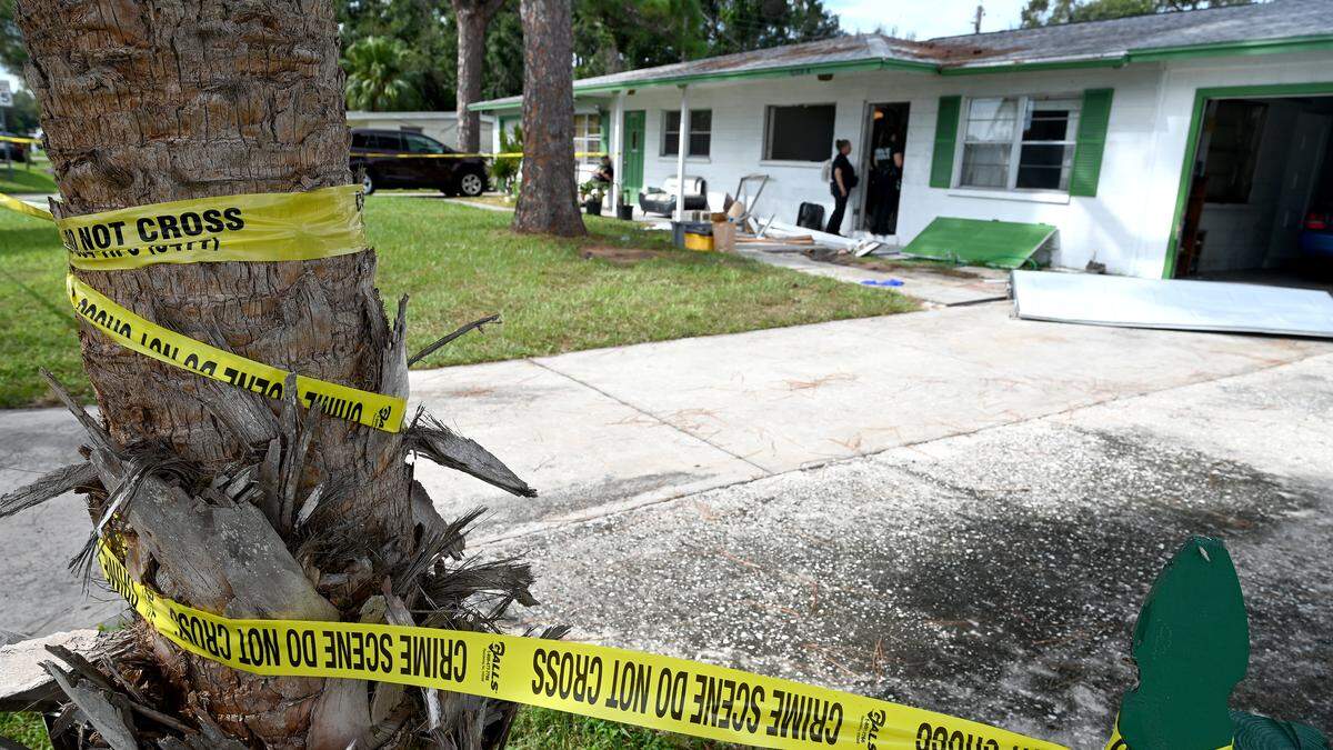 Manatee County Sheriff’s deputies continue to gather evidence and investigate at the scene of an hours-long standoff in the 800 block of 63rd Avenue West on September 11, 2025. While attempting to serve a warrant related to armed robbery, the suspect fired shots at deputies, the sheriff’s office said.