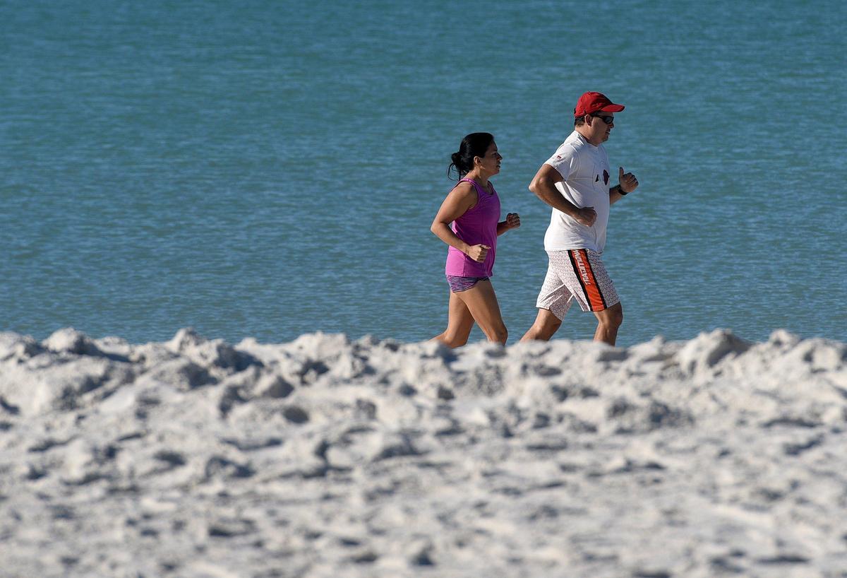 Manatee Public Beach has been warm and beautiful the past few days, with no signs of red tide.