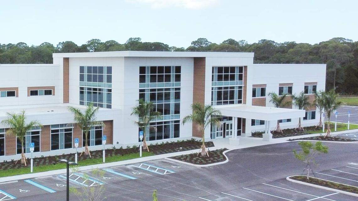One of Bradenton’s biggest orthopedic groups opens 2 new facilities, moves HQ to east