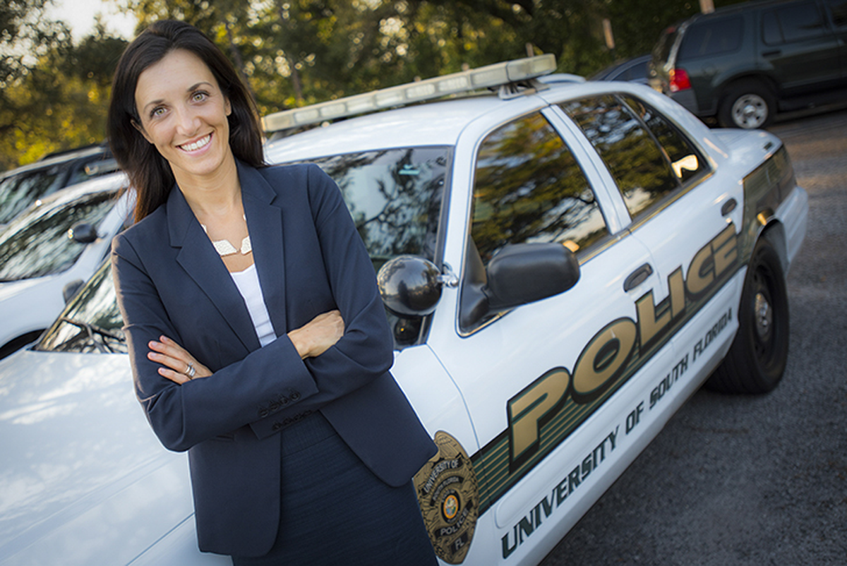 USF criminology professor Bryanna Fox, who is a former FBI agent, and five students interview convicted killers to create psychological profiles in the new Hulu show, “The Lesson is Murder.”