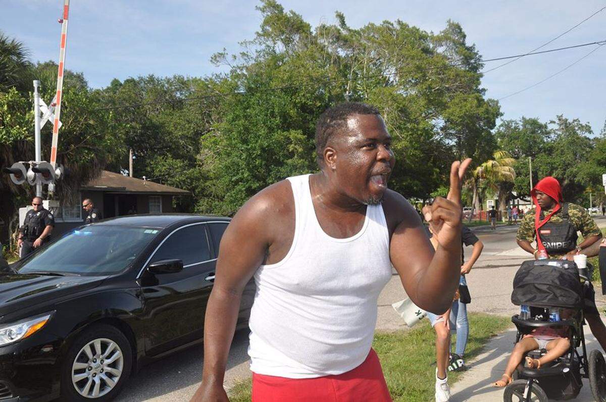 Alton Lilly explains why he was yelling at and cursing two Bradenton police officers on Sunday during a march to protest the death of George Floyd in Minnesota.