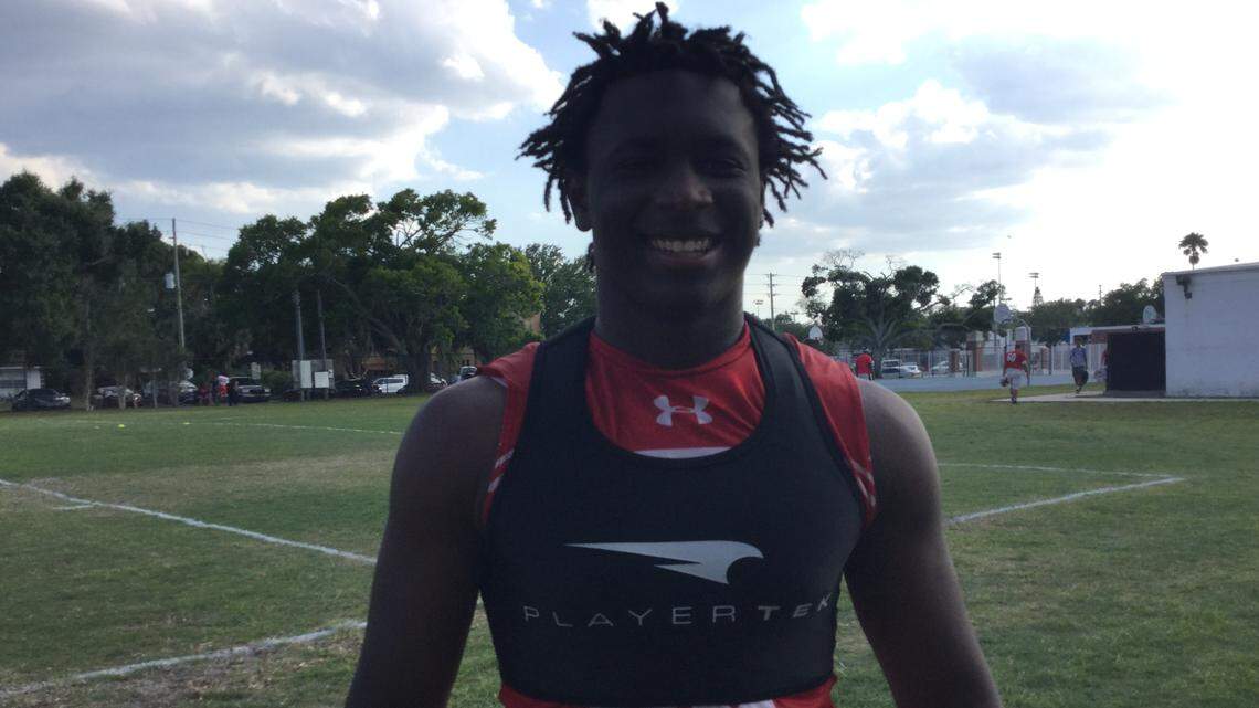 An ankle injury almost derailed Manatee’s Justin Porter. Now he’ll play college football.