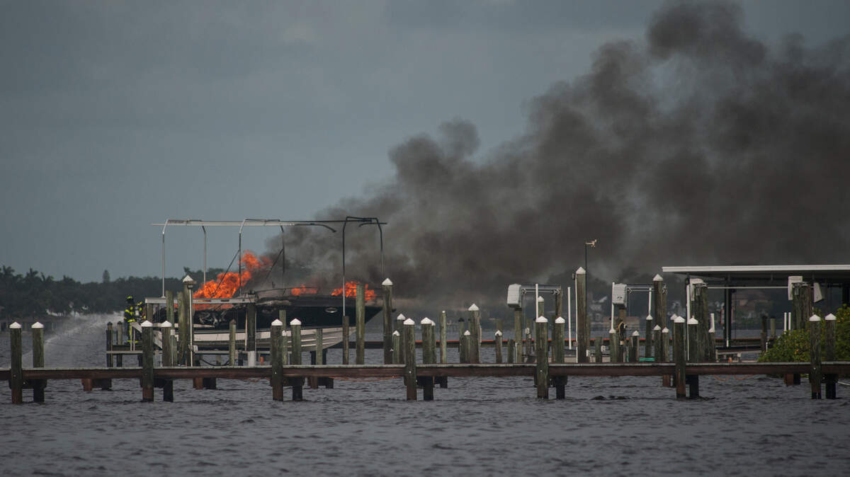 Manatee Explosion Palmetto couple’s boat catches fire on Manatee River. | Bradenton Herald