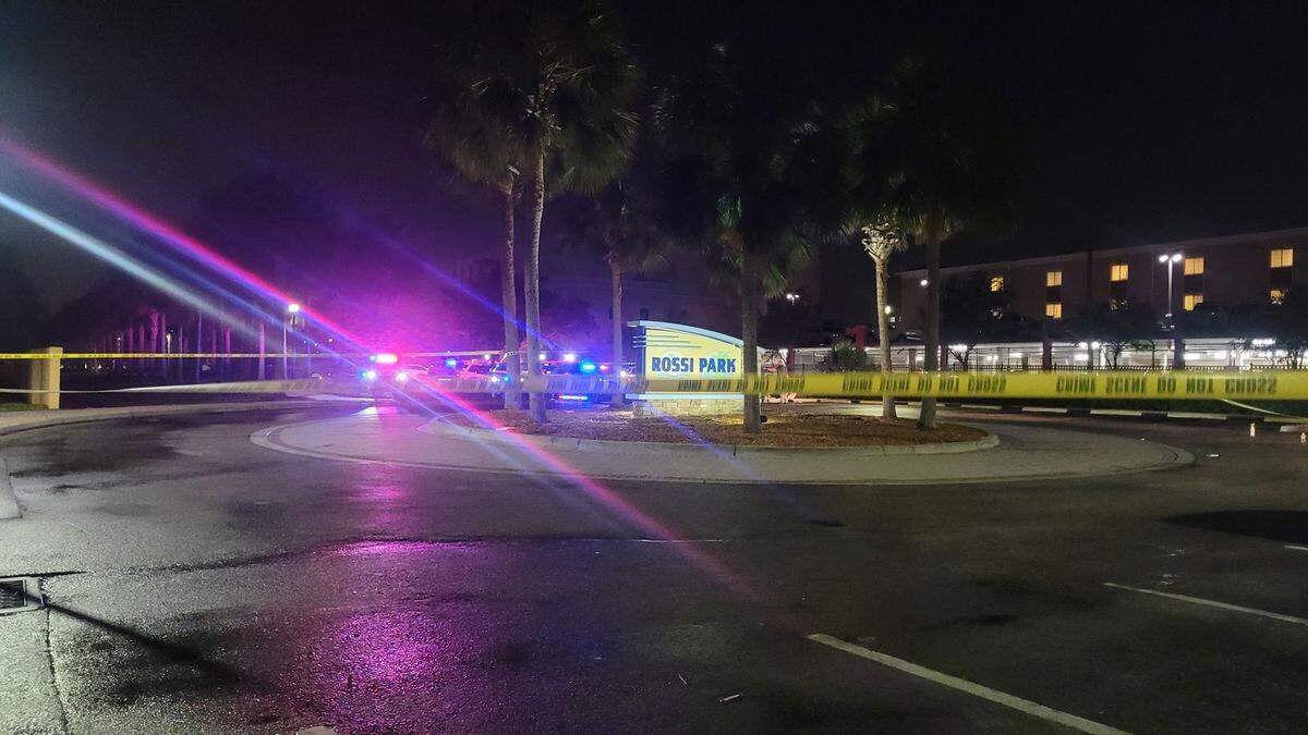 Bradenton Police Department is investigating an overnight shooting at Rossi Park on downtown Bradenton’s Riverwalk that left one person dead and two others injured, the agency said Sunday. 
