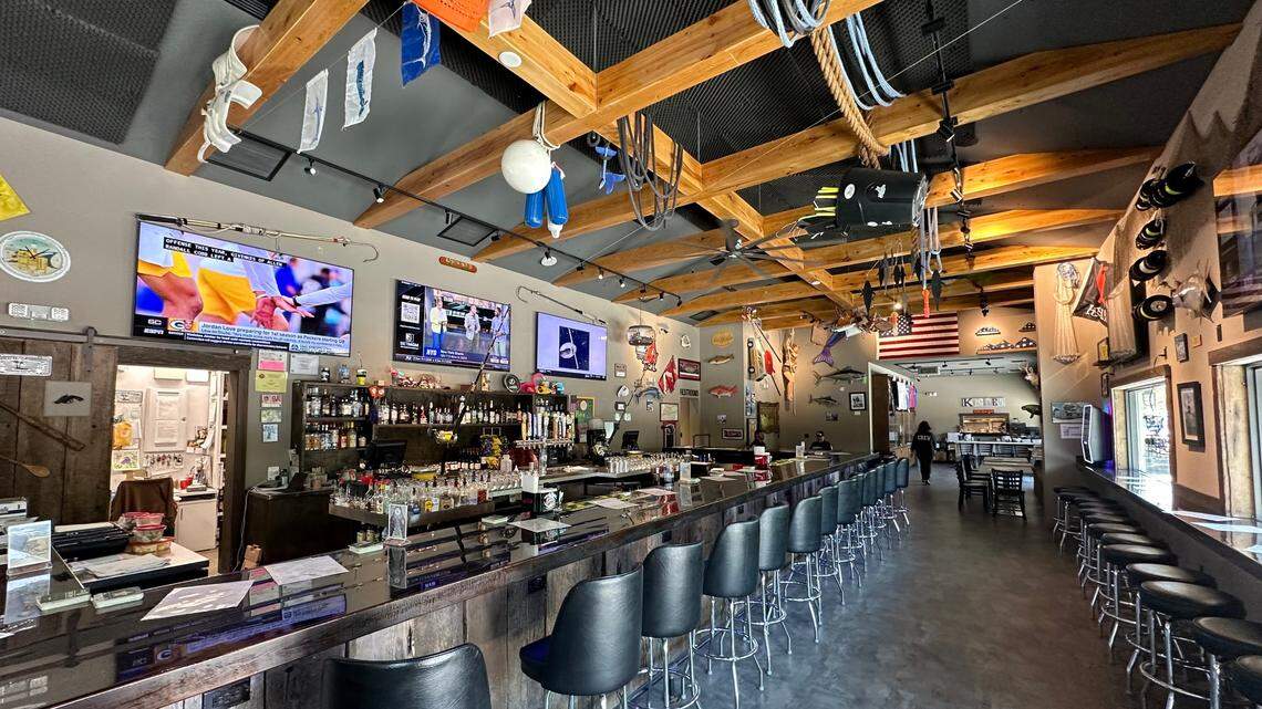 Anna Maria bar frequented by celebrities and locals alike on sale for $7.2 million